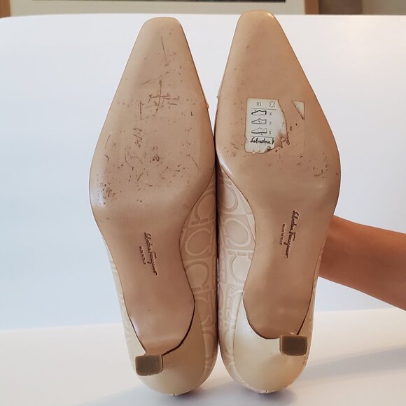 Salvatore Ferragamo Pump - Picture 7 of 7